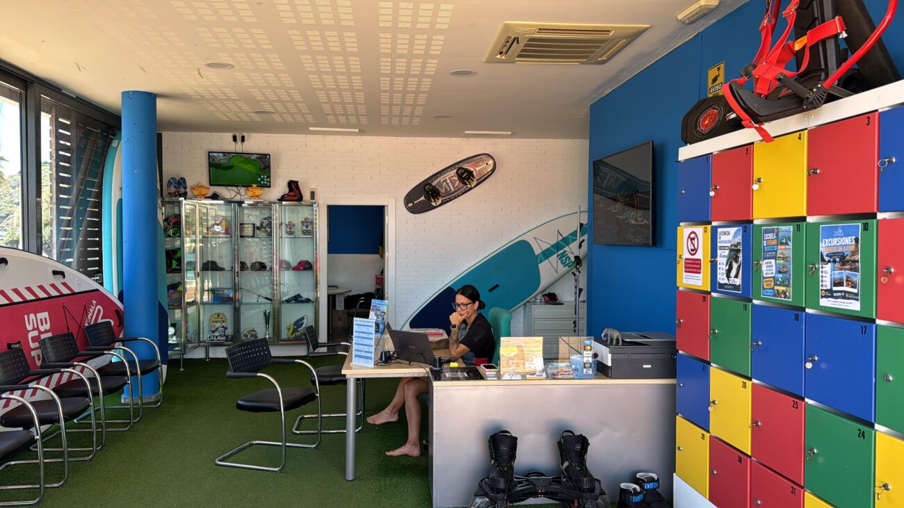 Instalaciones Demarfly en Puerto deportivo de Mazarrón